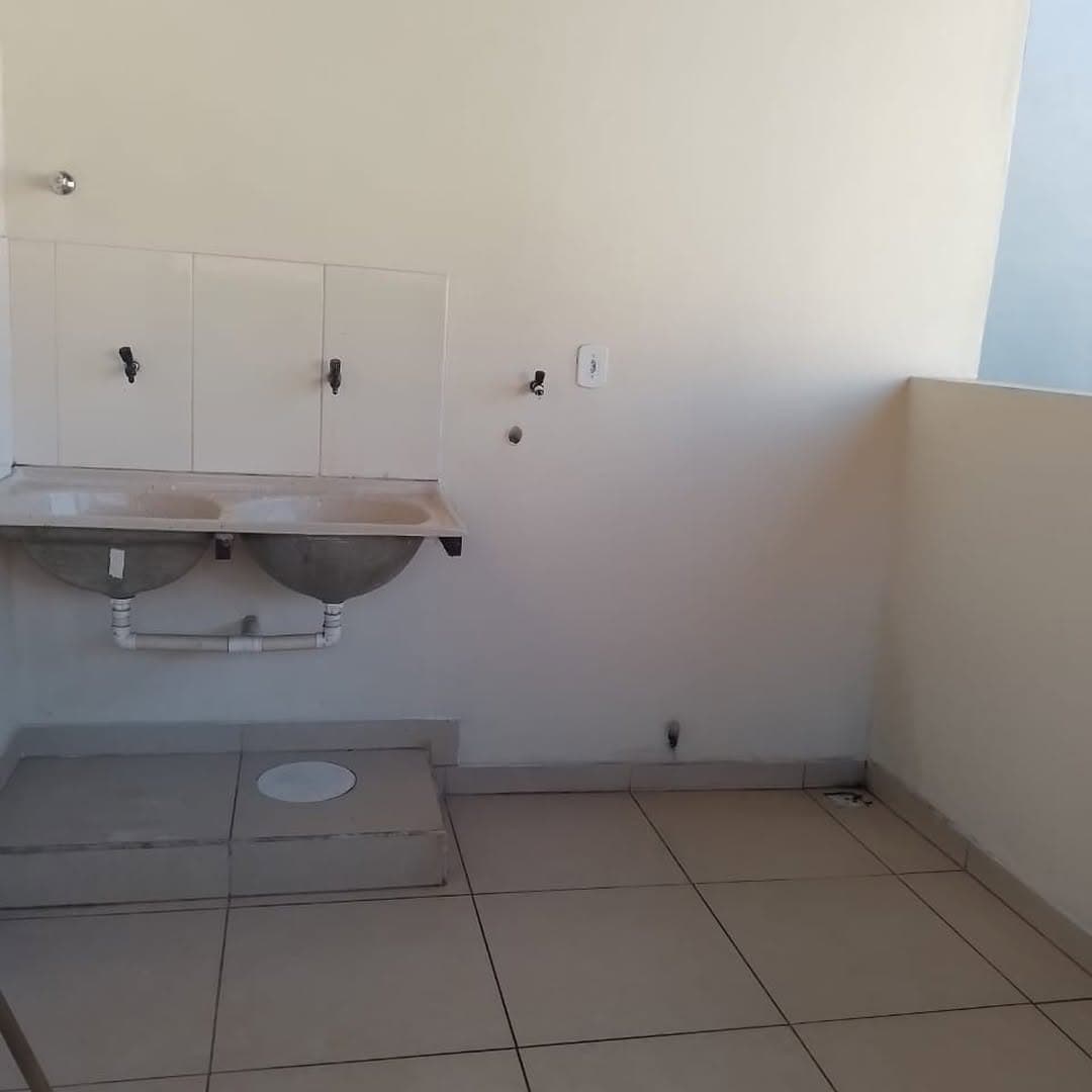 Casa para alugar temporariamente, contendo três quartos, um banheiro social,… — miniatura 5
