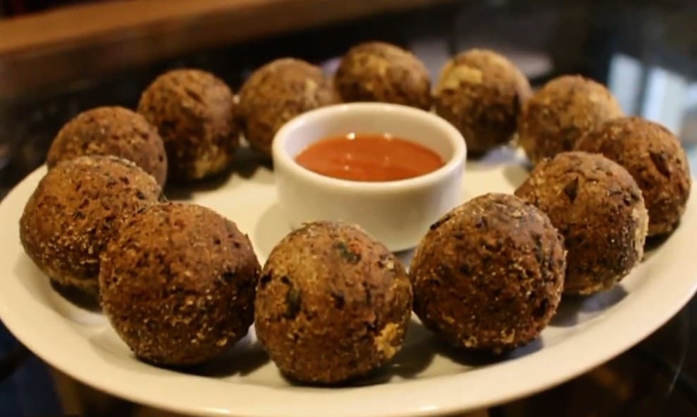 Bolinho de Feijoada